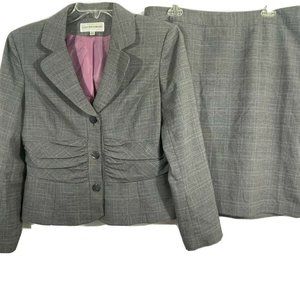 JONES OF NEW YORK SKIRT SUIT  2 pieces jacket  skirt suit gray/purple pinstripes